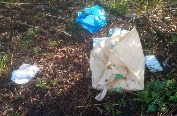 Abbandono di rifiuti: l’appello del Comune ai cittadini “Rispettiamo di più il nostro paese”