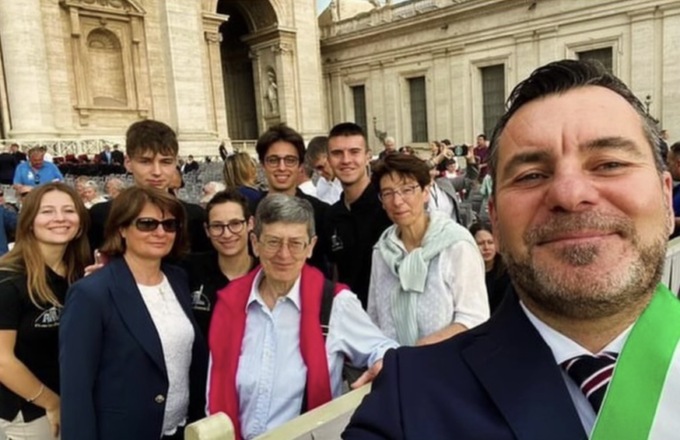 Parrocchia e sindaco in udienza da papa Francesco