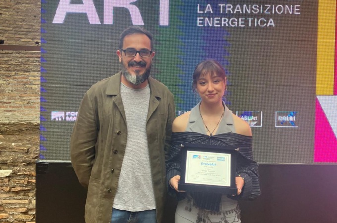 Studentessa del liceo Melotti da primo premio: la sua opera finisce su un’illustre copertina