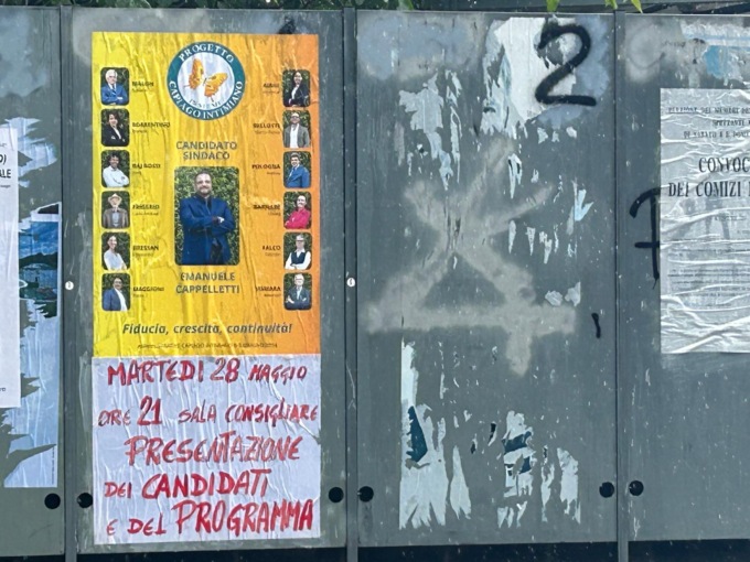 Strappati i manifesti del candidato sindaco Vergani: “Un gesto imbarazzante”