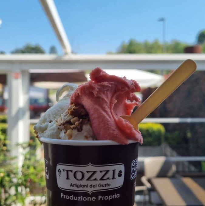 Tozzi Gelateria Pasticceria Caffetteria di Cantù compie 11 anni: un gustoso viaggio tra i sapori
