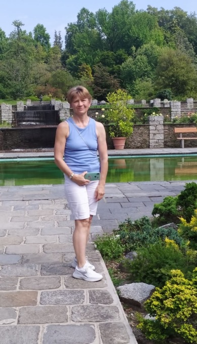 In pensione dopo 42 anni, la storica insegnante: “Coltivate le  aspirazioni”