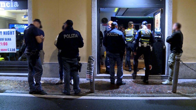 Controlli delle Forze dell’ordine sulla “mala movida” a Cantù: numerose le violazioni