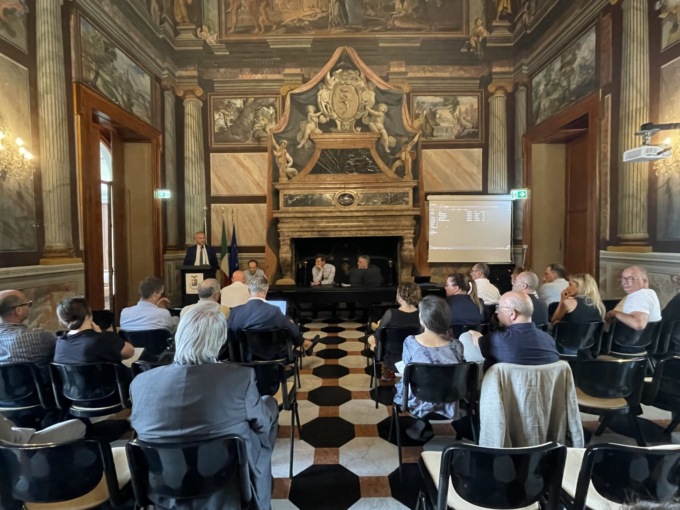 Trasporti, la Provincia: “Garantire un servizio adeguato agli studenti”