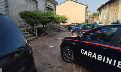 Gli sparano e lo lasciano in fin di vita in mezzo alla strada: paura a Bregnano