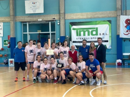 Basket femminile Villa Guardia 3° a Ferno