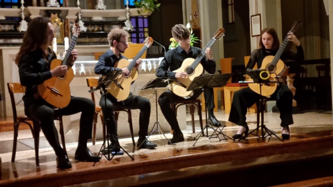 Quattro chitarre per un concerto d’eccezione in chiesa