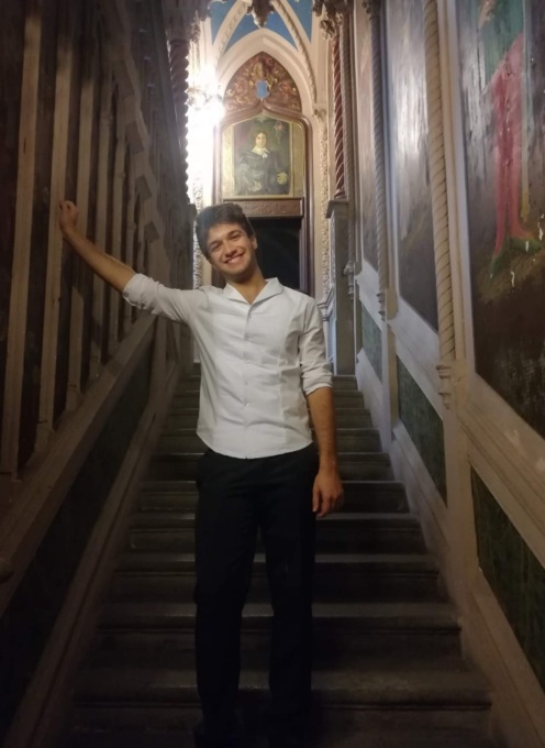 Dall’Accademia pianistica di Alzate ai premi internazionali, brilla la stella del giovane Amir