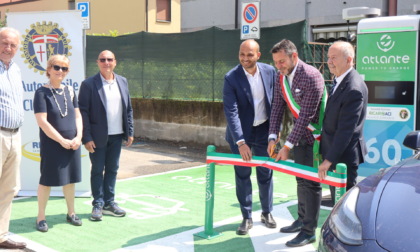 Inaugurate le colonnine di ricarica dei veicoli elettrici