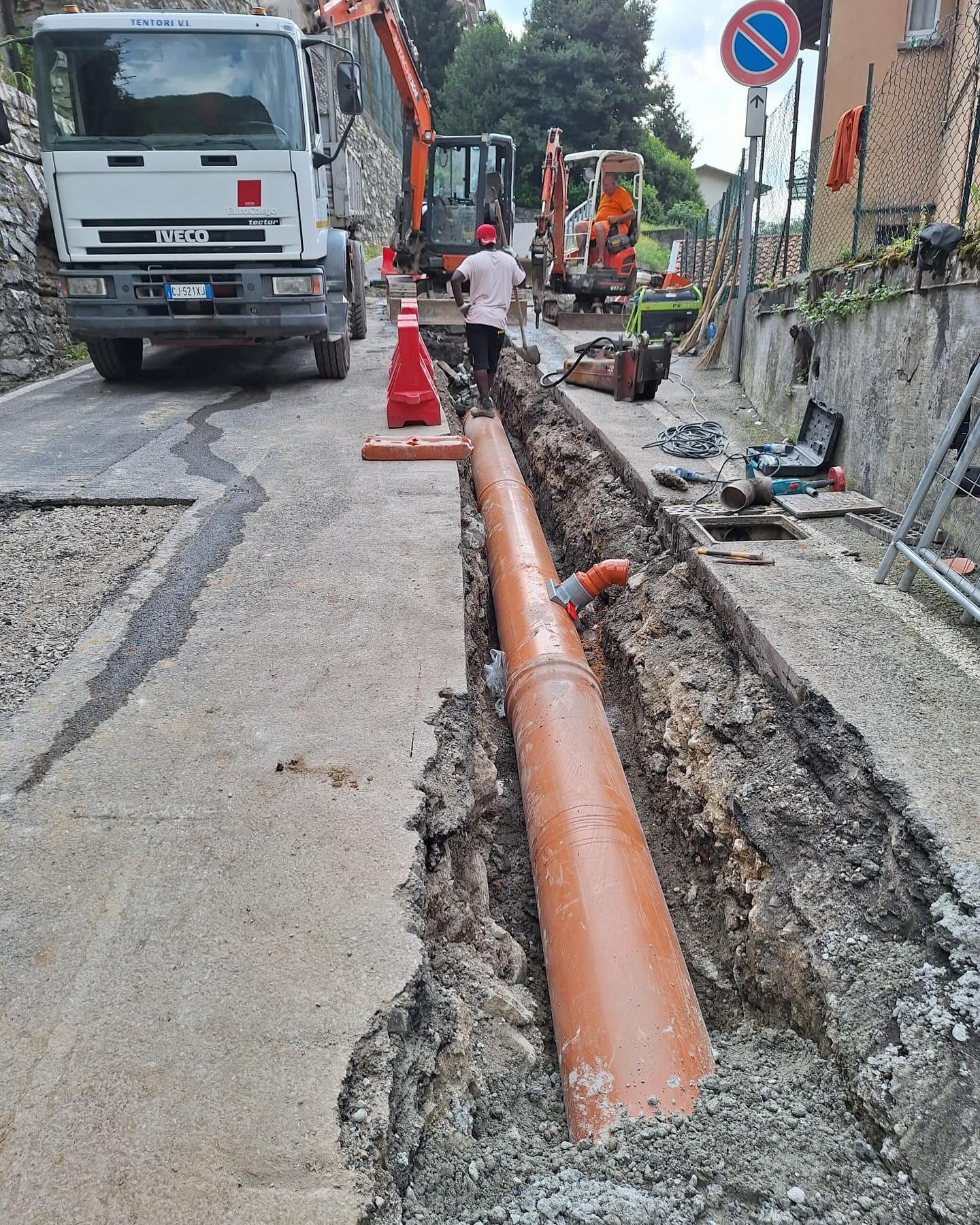 caslino d'erba via carabinieri lombardi como acqua