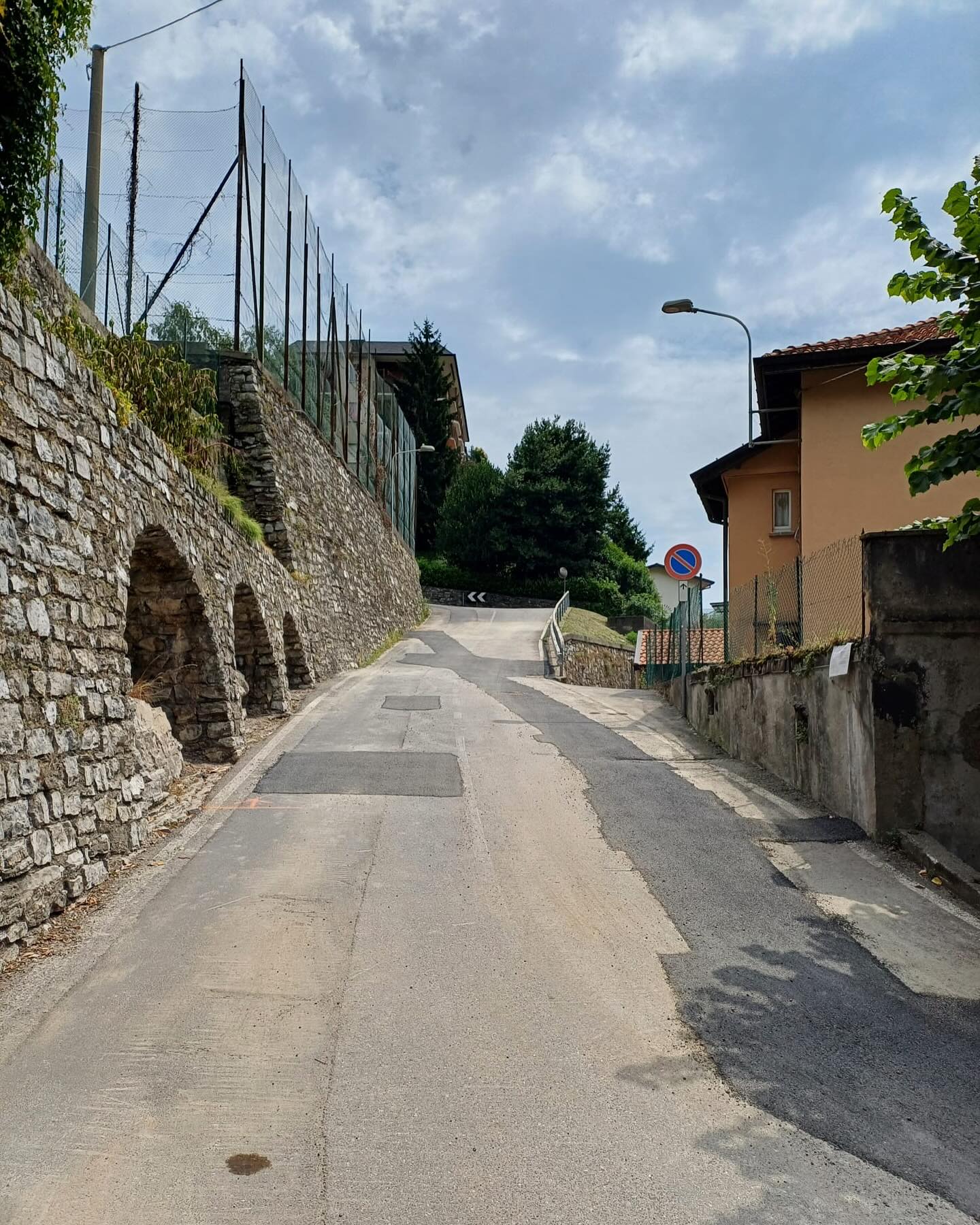 caslino d'erba via carabinieri lombardi