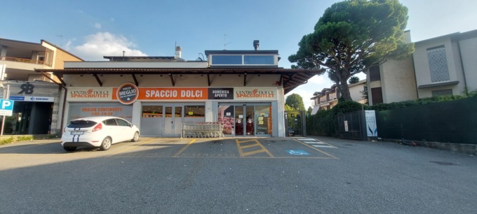 Rapina al Centro Dolce: identificato un uomo di 47 anni