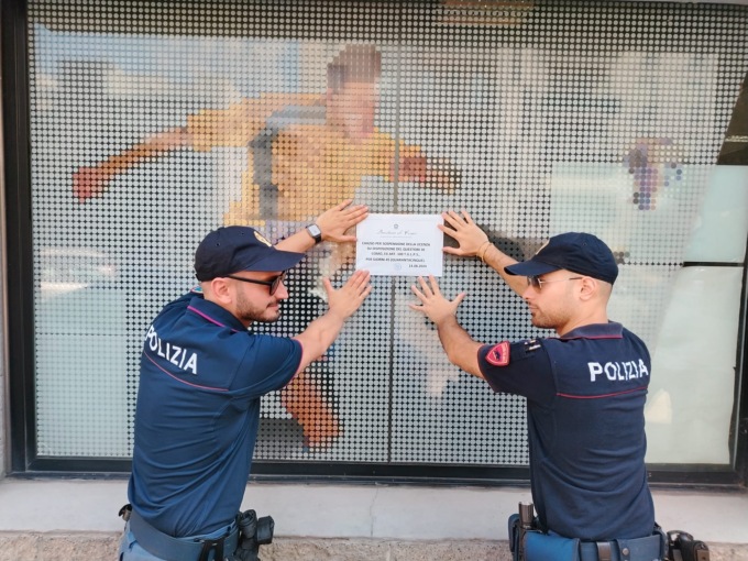 La Polizia chiude per 45 giorni una sala scommesse