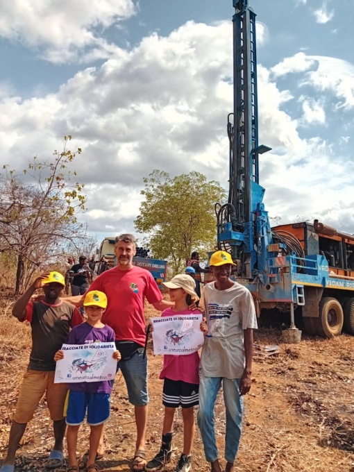 Iniziati i lavori di realizzazione del pozzo di “Un euro al metro” in Tanzania