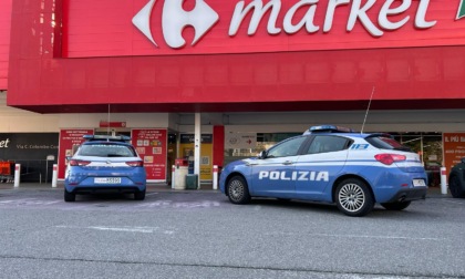 Ruba prodotti per 270 euro: arrestata una 38enne