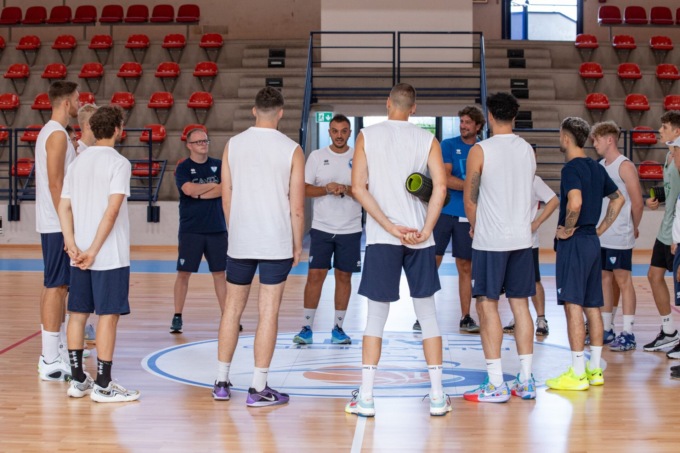 Pallacanestro Cantù: i numeri di maglia per la stagione 2024-25