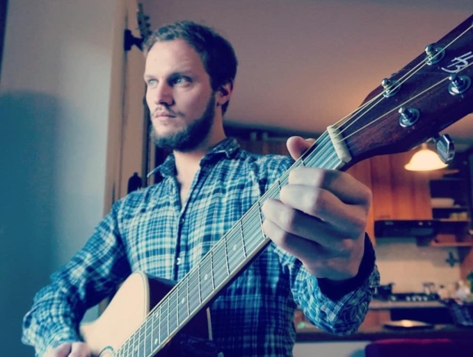 Da cantante e docente a… “creator”