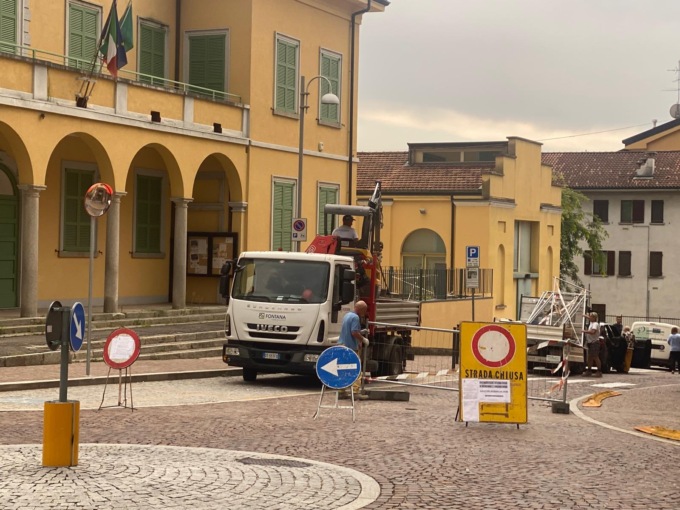 Via San Gerardo chiusa: sono iniziati i lavori