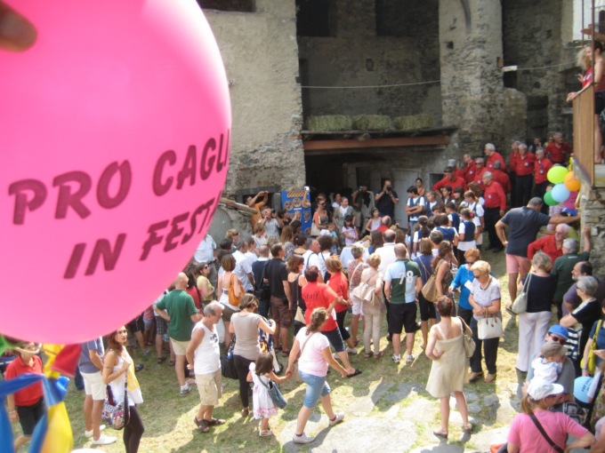 Caglio non delude i vacanzieri: musica, giochi e buon cibo