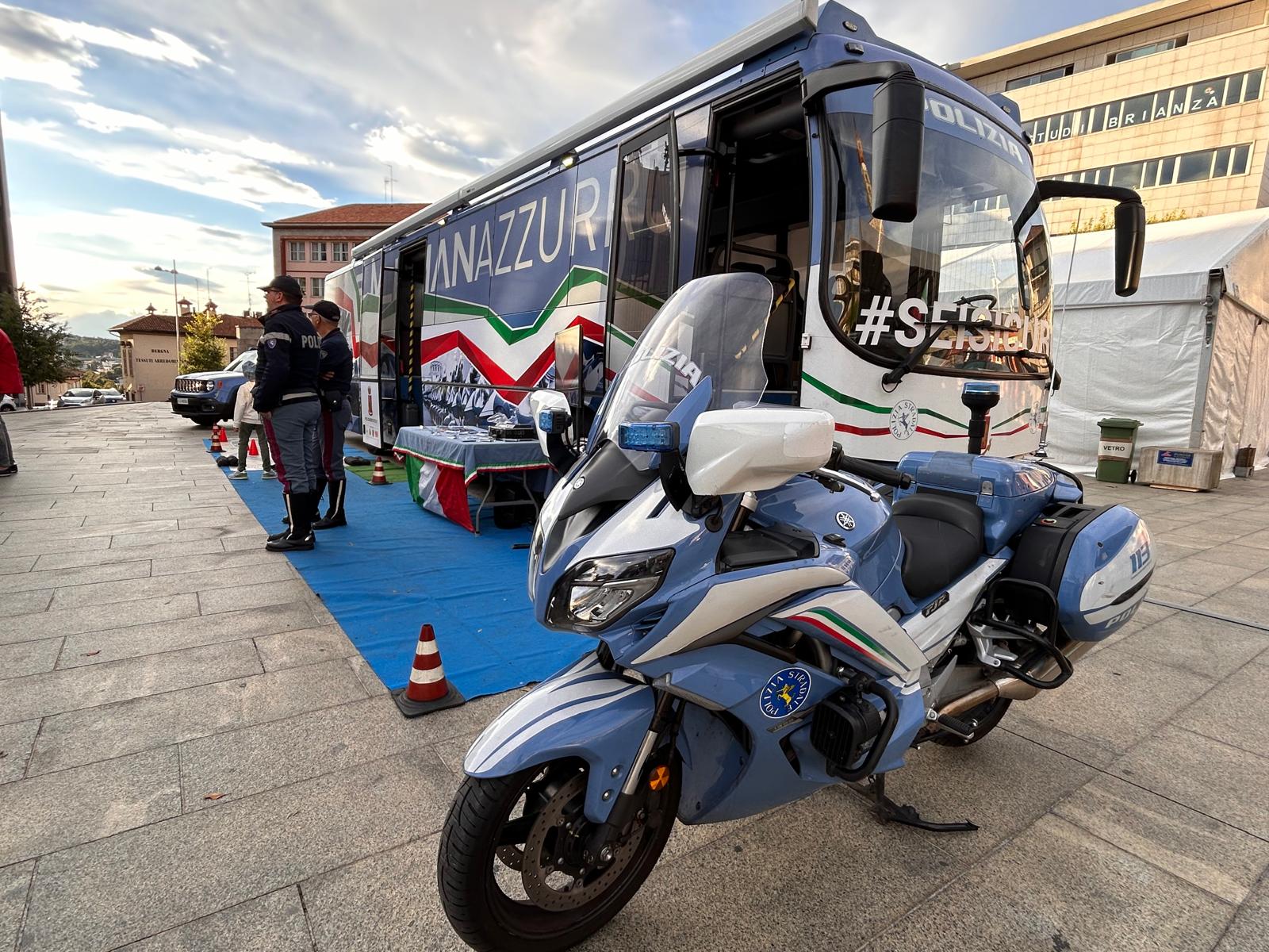 Cantù E...state con noi Polizia stradale