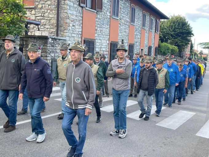 Grande festa per il raduno degli Alpini Alta Brianza