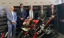 Ospedale di Erba, inaugurata l'esposizione della moto ufficiale Aprilia Racing