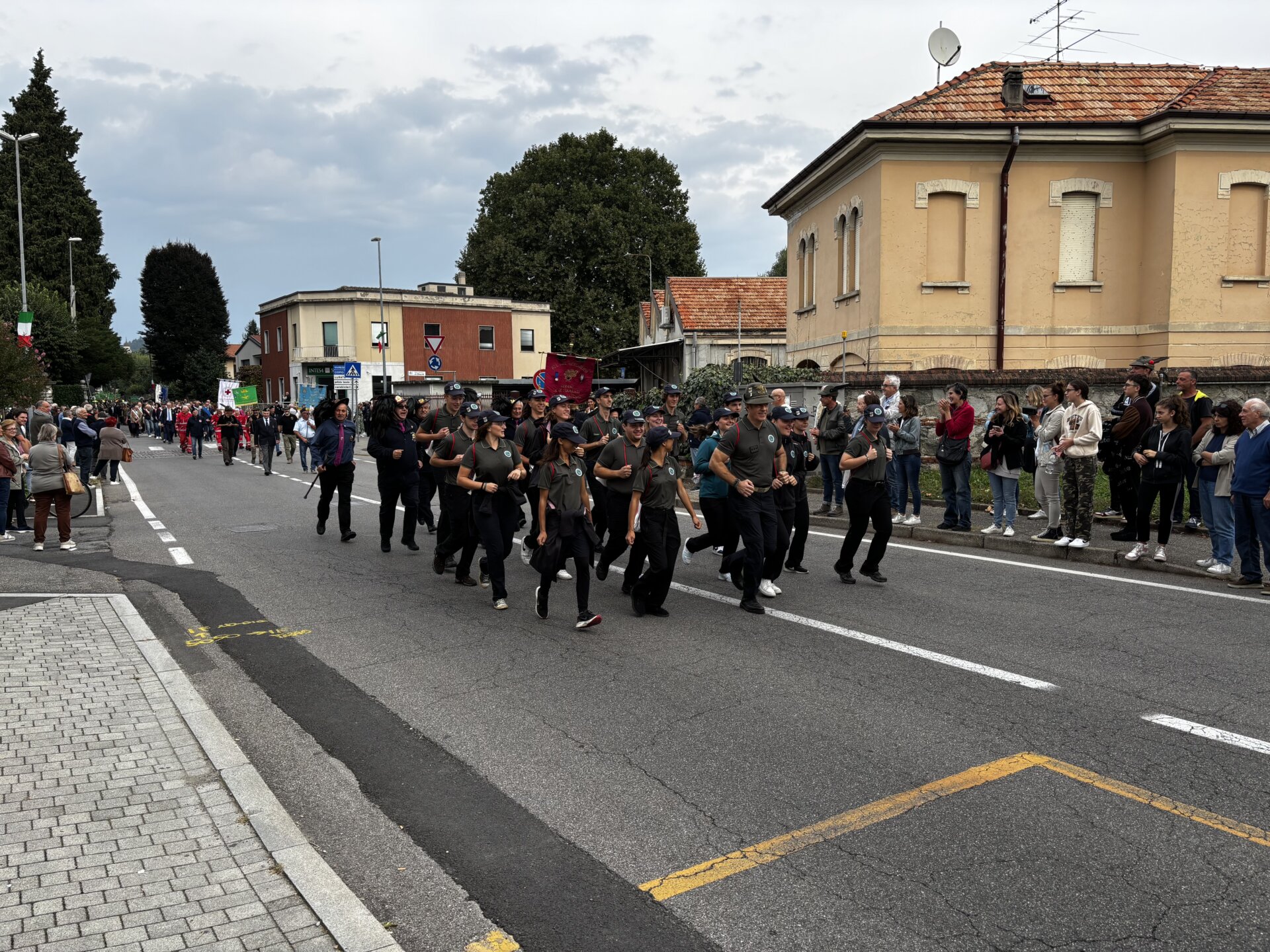 Lurate caccivio, adunata sezionale alpini