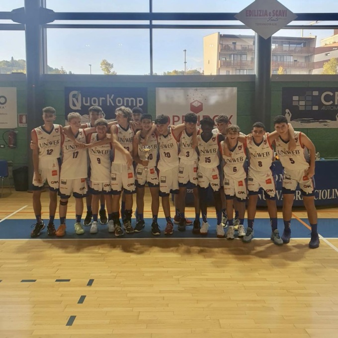 Gli Under15 del Progetto Giovani Cantù si regalano una super vittoria contro Luino per 91-71
