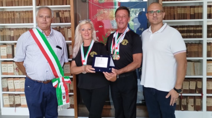 Targa al merito sportivo per Patrizia e Marzio: il riconoscimento dal Comune