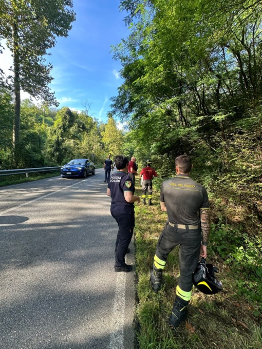 Incidente sulla Sp20: 52enne cade dalla moto, ferita in codice rosso