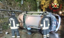 Automobilista esce di strada e finisce contro Villa d'Este