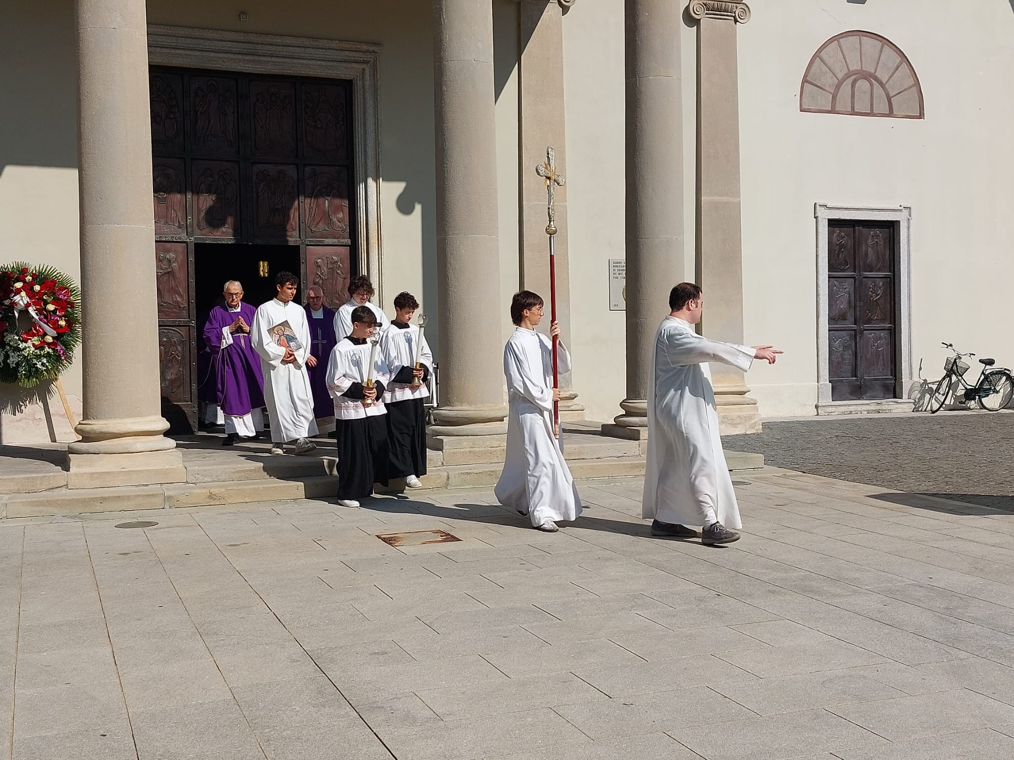 funerale erba monsignor silvano motta (3)