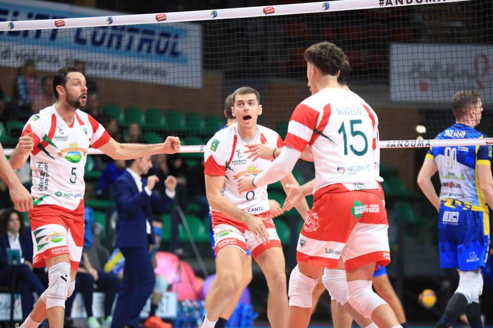 Cuneo contro  Cantù Campi Reali serie A2 uomini pallavolo