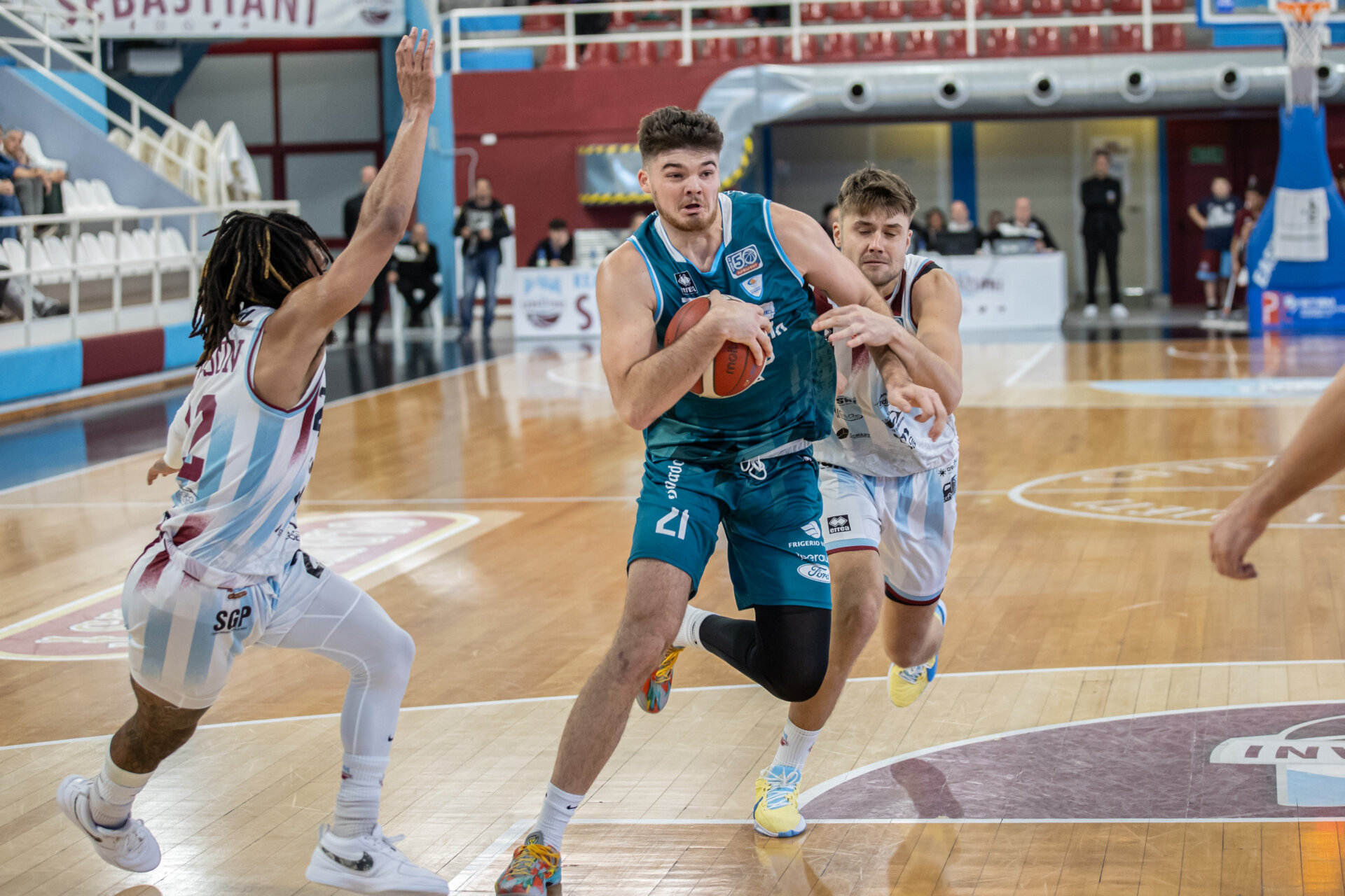 Acqua San Bernardo Cantù contro Rieti