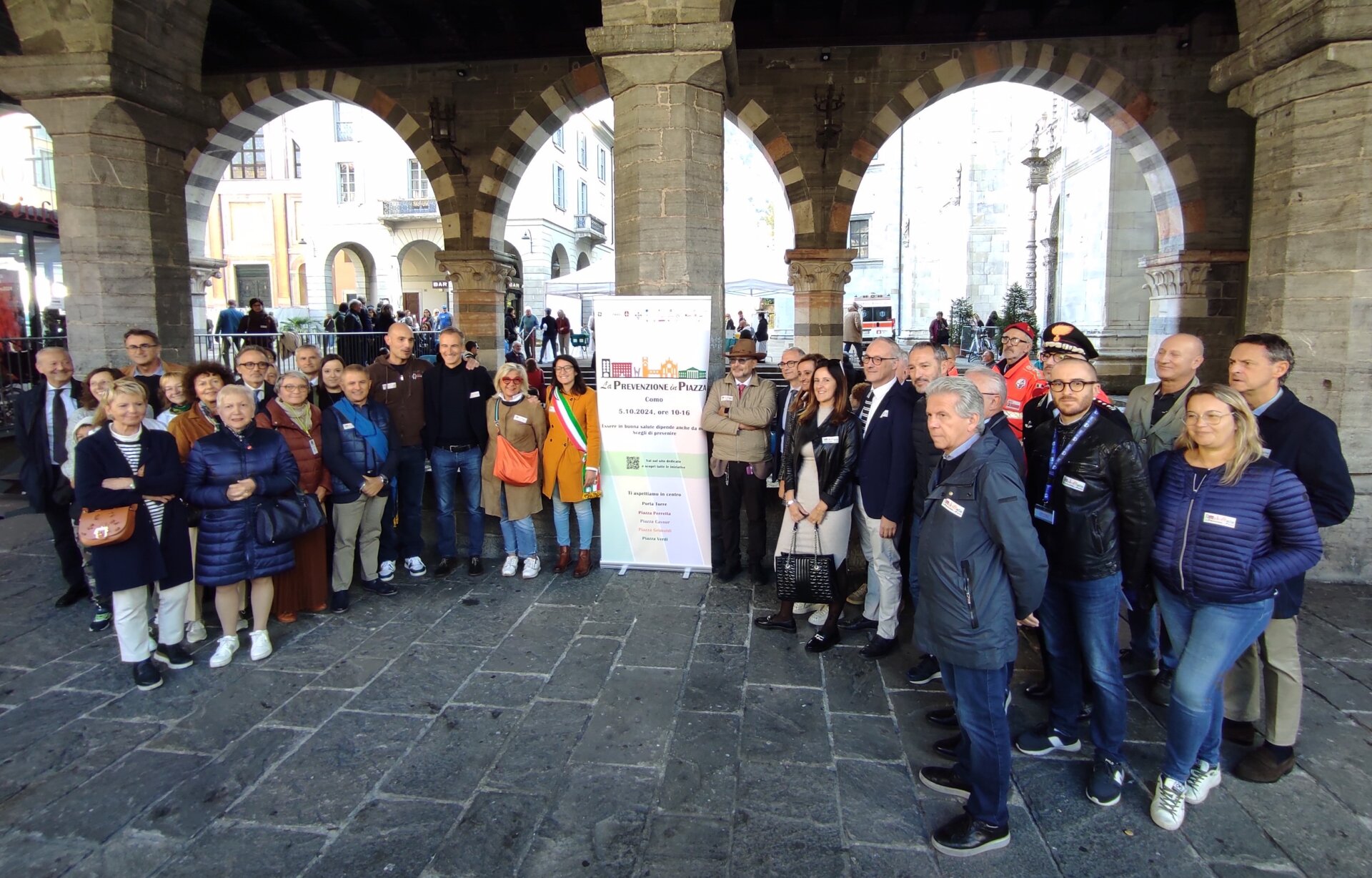 Como prevenzione in piazza rete sanitaria unita per la salute