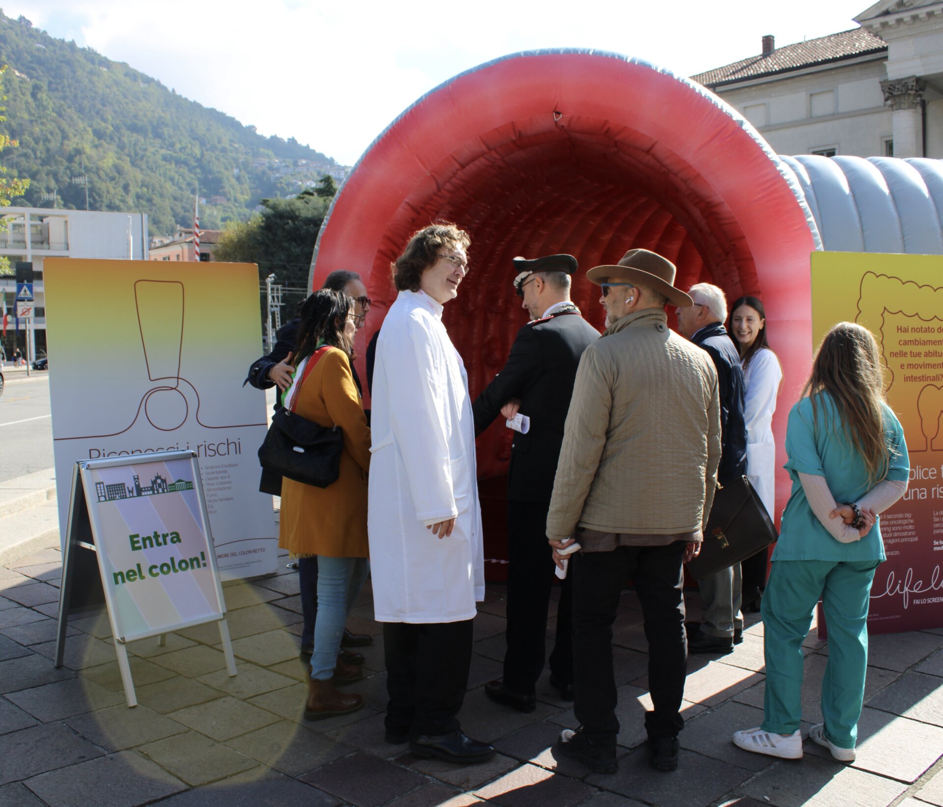 Piazza Verdi Como prevenzione in piazza rete sanitaria unita per la salute