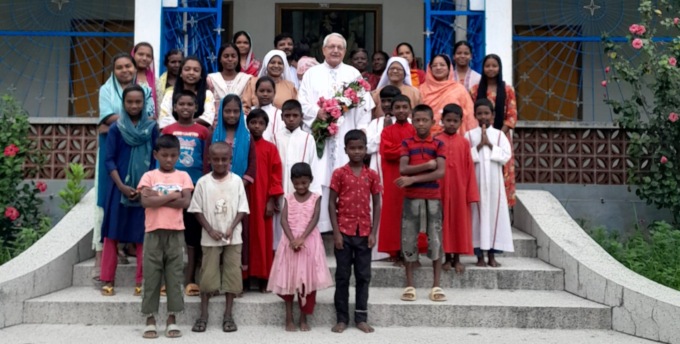 Padre Quirico, in Bangladesh da mezzo secolo
