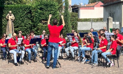 La banda di Carugo festeggia 40 anni di attività