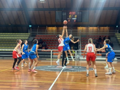 Basket Como sconfitta in casa