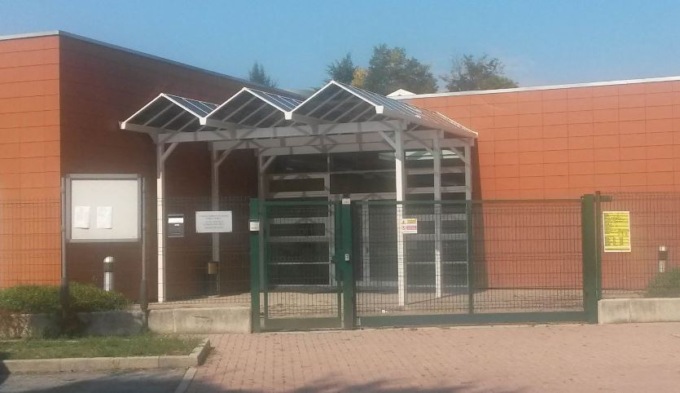 Servono lavagne alla primaria: appello del Comune, le aziende donano la somma necessaria