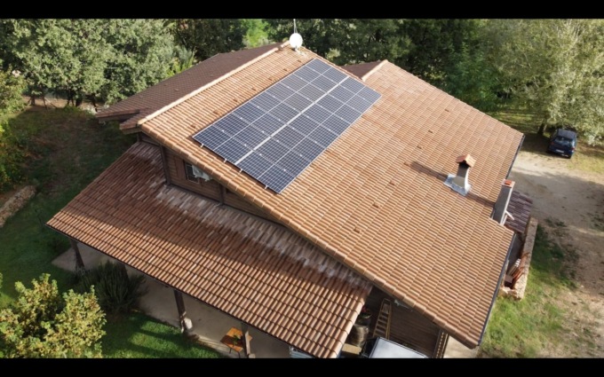 Gli incentivi fotovoltaici nella transizione energetica: come sostengono la crescita del solare