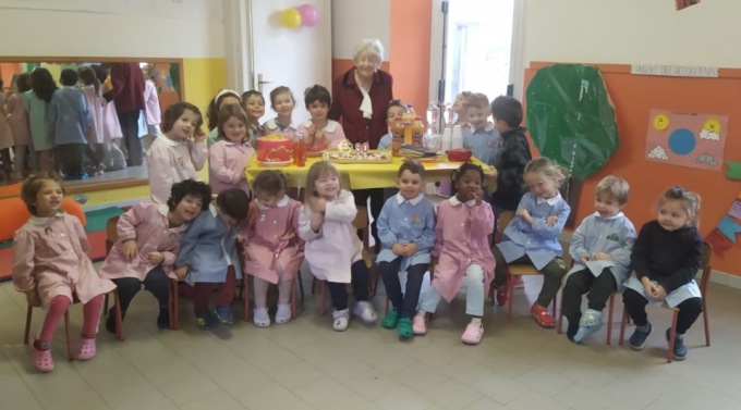 Grande festa per i 90 anni di Lina all’asilo di Proserpio