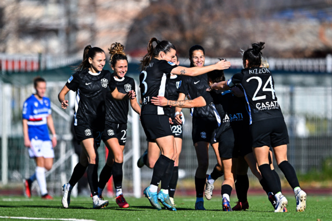 Como Women-Napoli, verso la sfida decisiva: arbitra il signor Gavini