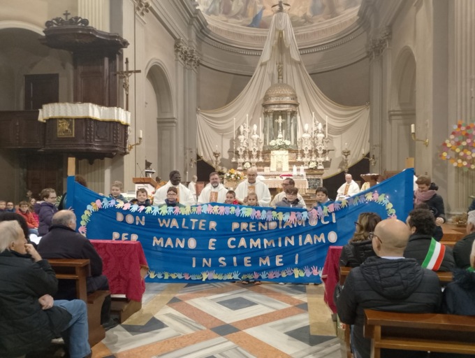 Don Walter è ufficialmente il nuovo parroco di Albavilla e Albese
