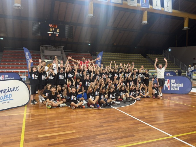 Sold out per l’NBA Basketball school: ha fatto canestro a Casnate