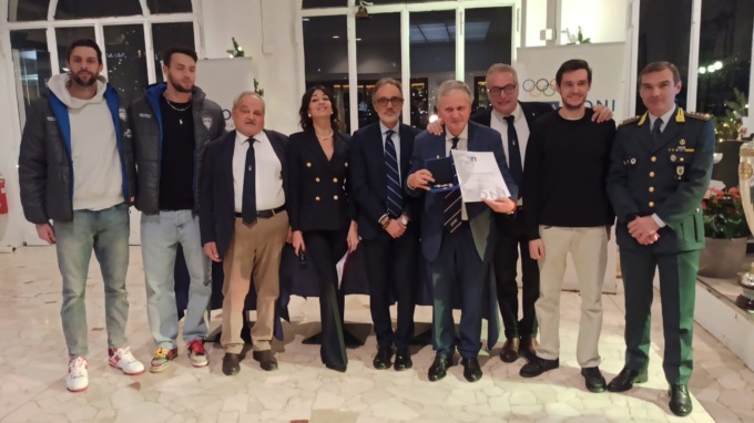 Campi Reali, Stella d’Argento CONI al Merito Sportivo per il presidente