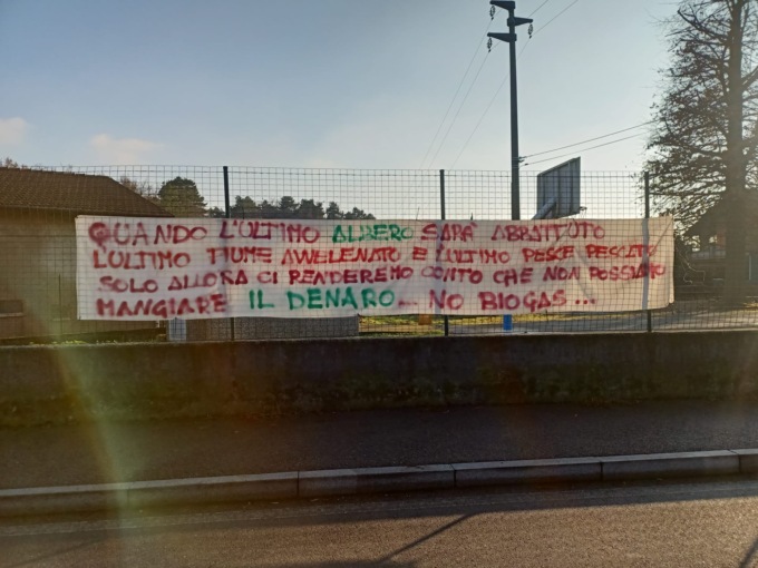 Fioccano firme per dire no all’impianto di biogas