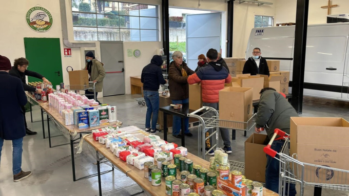 “Palma” e Banco di Solidarietà: per Natale 260 pacchi viveri a famiglie in difficoltà