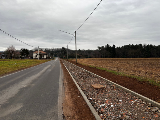 Pista ciclopedonale, piovono critiche: “La ciclovia inizia e finisce nel nulla”