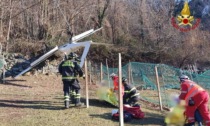 Incidente aereo per un ultraleggero: due passeggeri miracolati